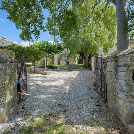 Terra Rossa Villa *