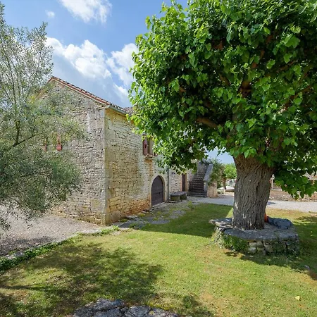 Terra Rossa Villa