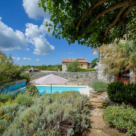 Villa Terra Rossa *