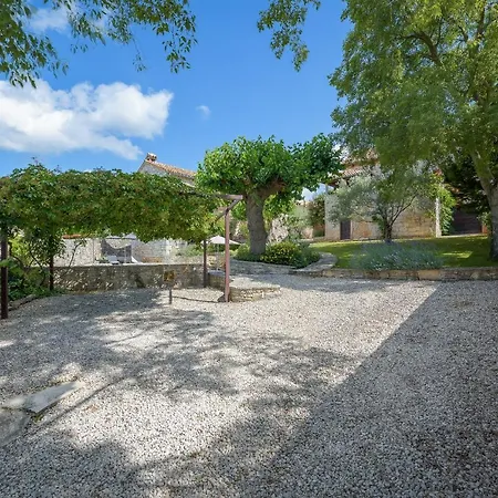 Terra Rossa Villa Sveti Lovreč Pazenatički
